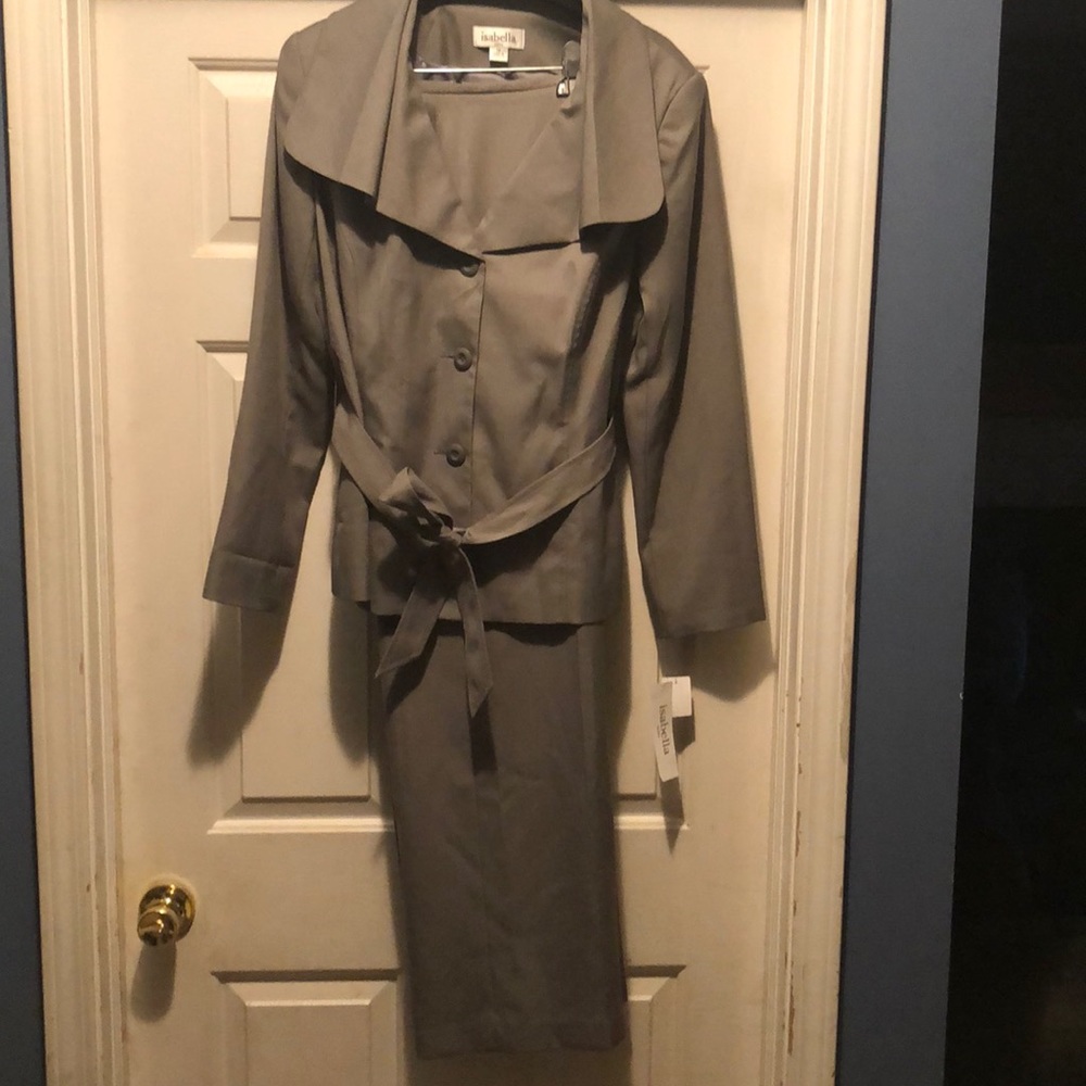 Brand Isabella New Gray sz14 pantsuit